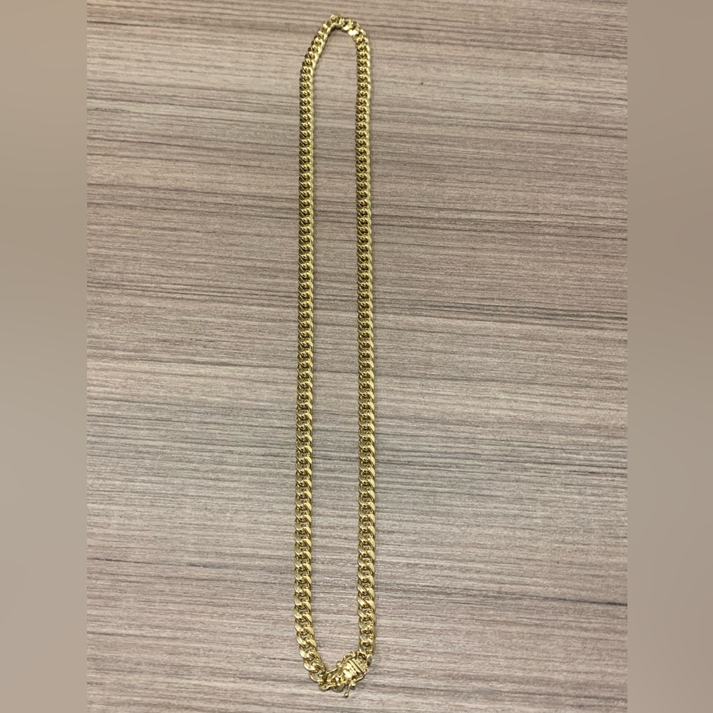 SOLD 21 Grams 22” 10k Gold Miami Cuban Link Chain Necklace - Picture 2 of 5